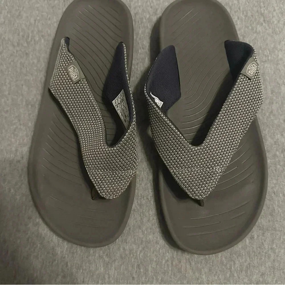 Hey Dude Milo gray flip flops size L10/M8 - Picture 1 of 5